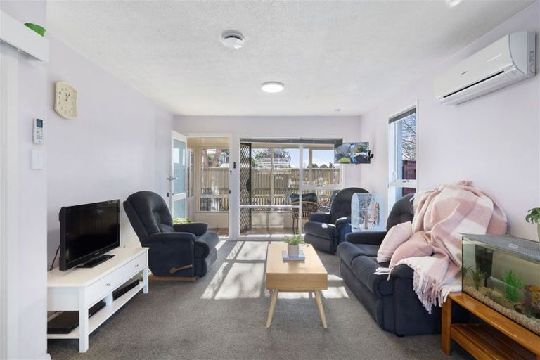 Photo of property in 1/102 Wingate Street, Redwood, Christchurch, 8051