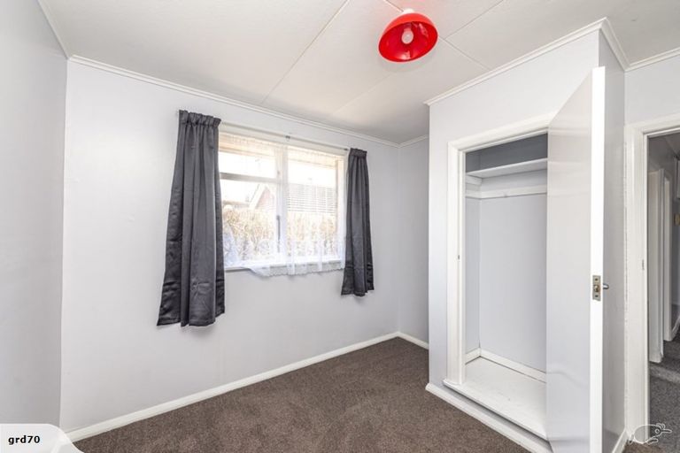 Photo of property in 180 Puriri Street, Castlecliff, Whanganui, 4501