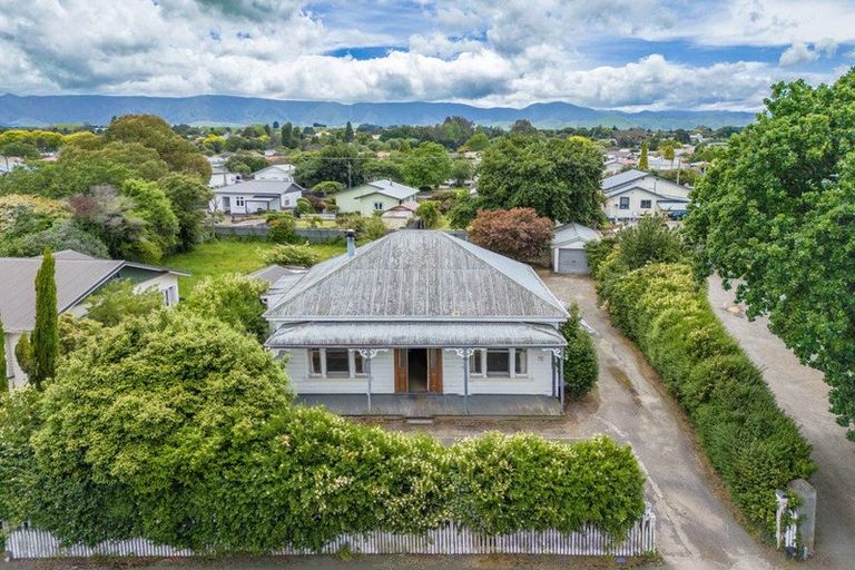 Photo of property in 213 High Street, Dannevirke, 4930