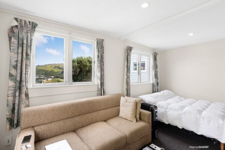 Photo of property in 113 Northland Road, Northland, Wellington, 6012