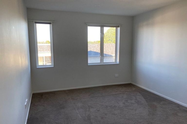 Photo of property in 9 Riroriro Close, Papakura, 2110