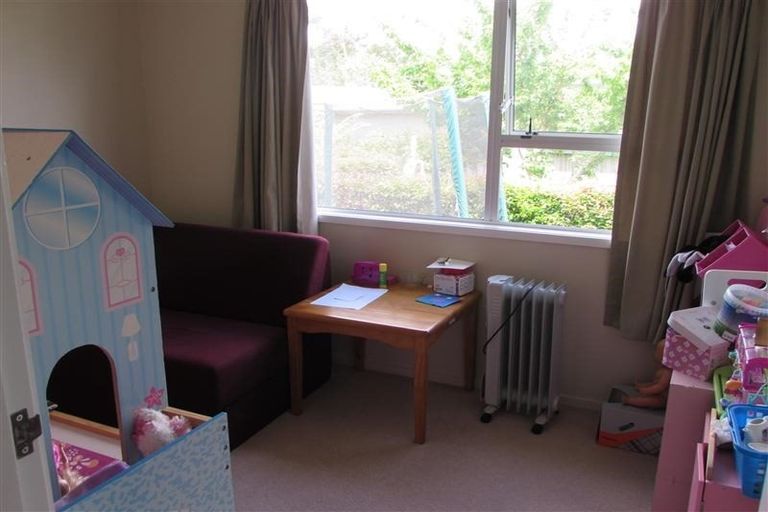 Photo of property in 71 West Harbour Drive, West Harbour, Auckland, 0618