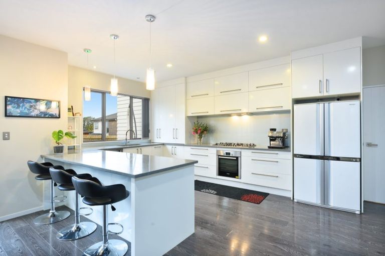 Photo of property in 10 Sauvignon Avenue, Ranui, Auckland, 0612