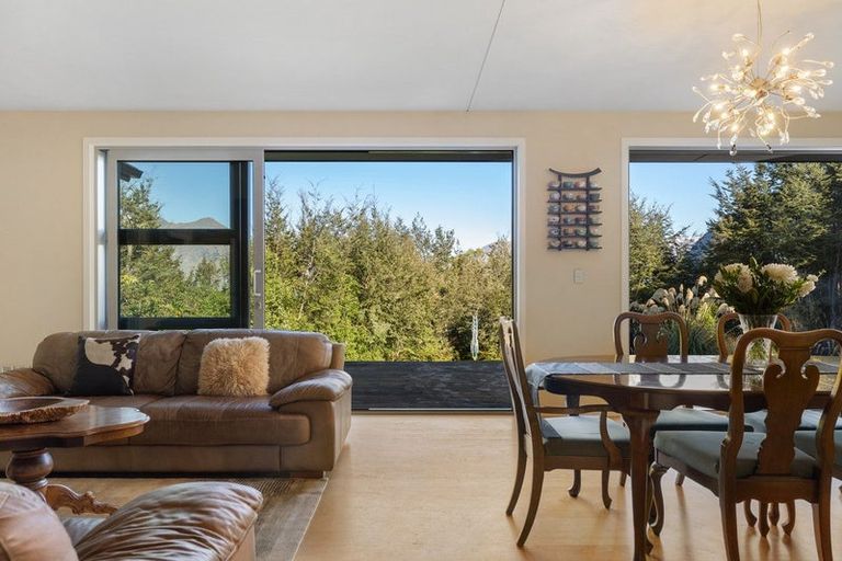 Photo of property in 7 Tall Tree Lane, Mount Creighton, Queenstown, 9371