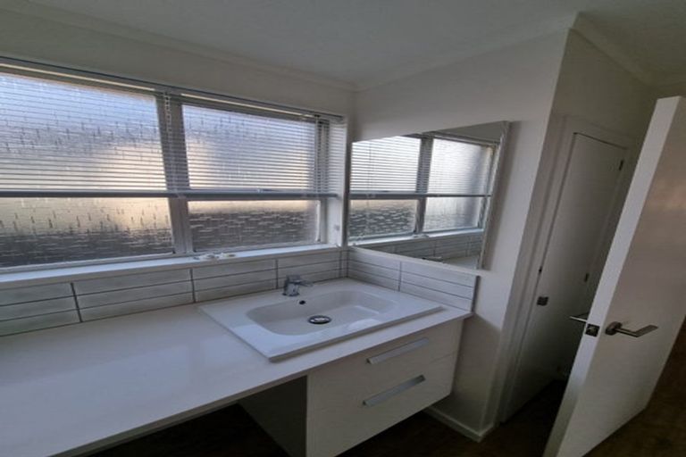 Photo of property in 221 Queens Drive, Windsor, Invercargill, 9810