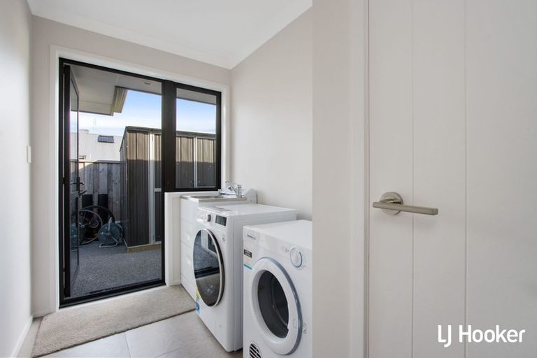 Photo of property in 11 Ian Place, Waihi Beach, 3611