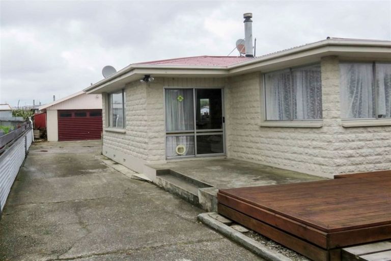 Photo of property in 6 Paisley Street, Kew, Invercargill, 9812