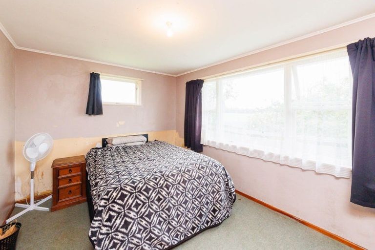 Photo of property in 53 Tararua Terrace, Cloverlea, Palmerston North, 4412