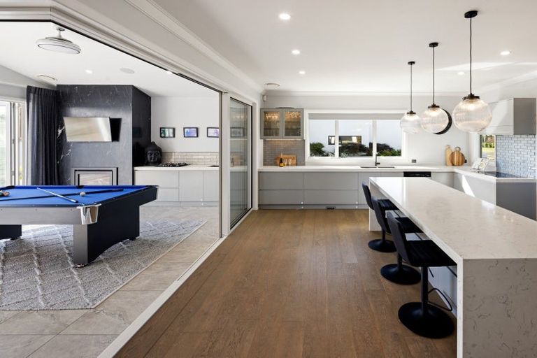 Photo of property in 19 Mike Smith Drive, Cambridge, 3434