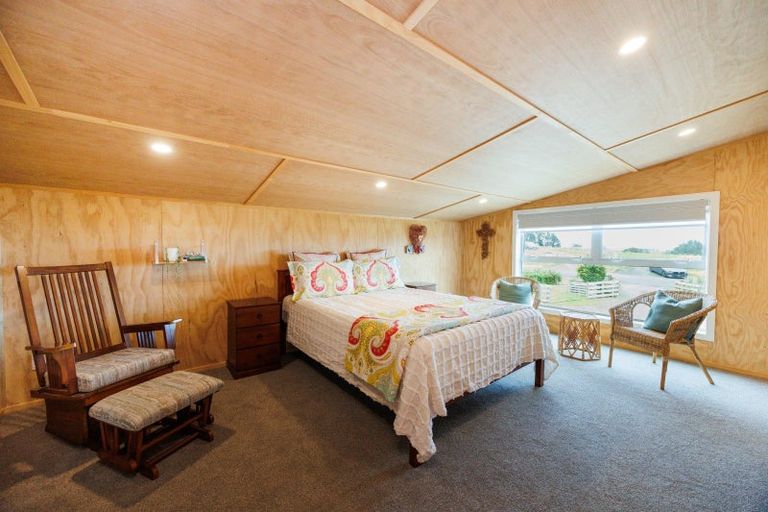 Photo of property in 165 Albert Road, Tokomaru, Palmerston North, 4474