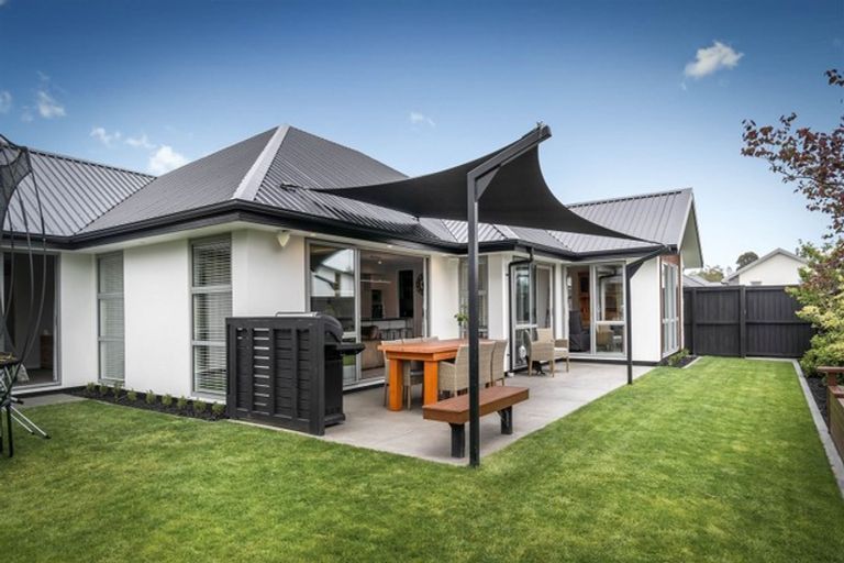 Photo of property in 6 Wallace Crescent, Prebbleton, 7604