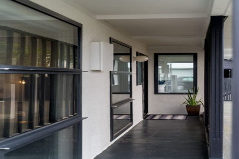 Photo of property in 165 Macandrew Road, South Dunedin, Dunedin, 9012