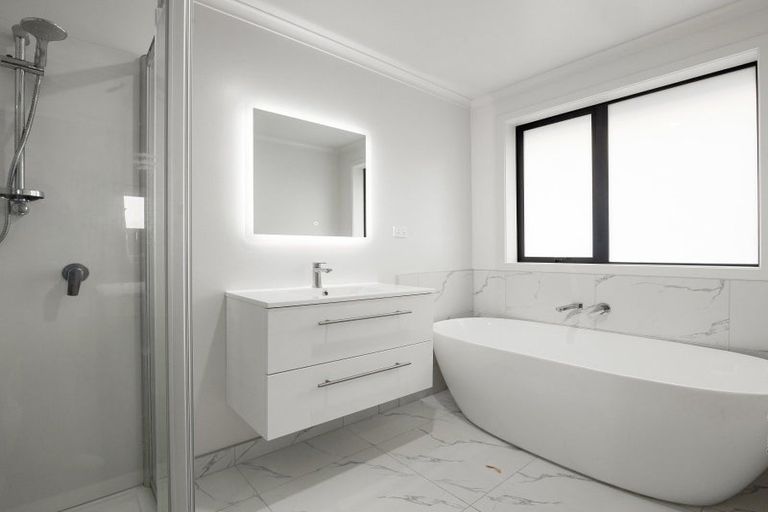 Photo of property in 28 Inuwai Street, Glenview, Hamilton, 3206