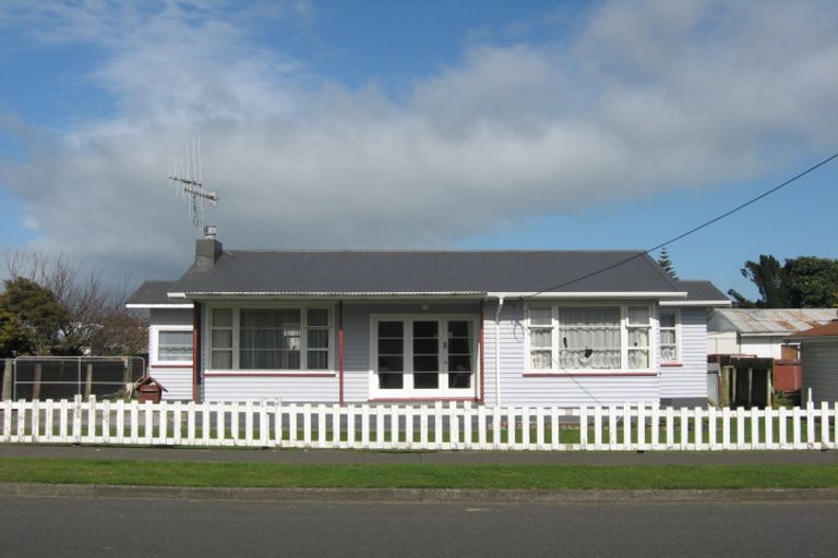 Photo of property in 38 Liverpool Street, Levin, 5510