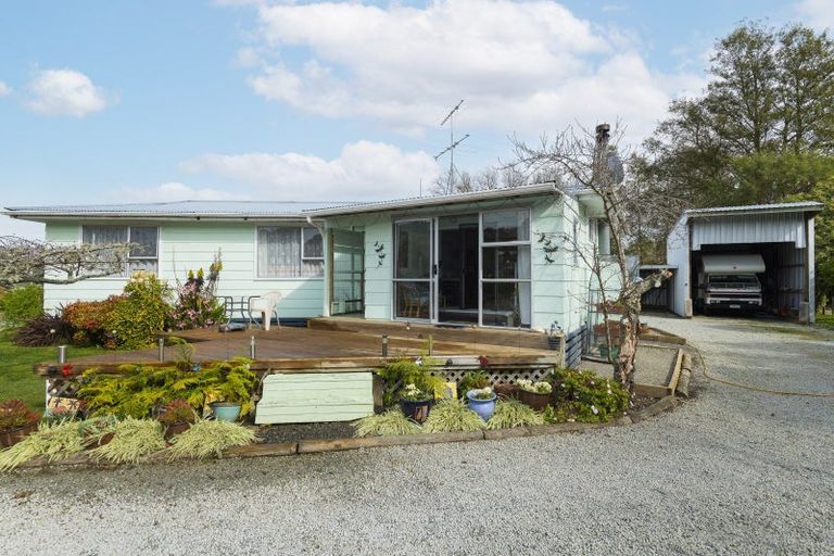 Photo of property in 13 Domain Road, Ormond, Gisborne, 4071