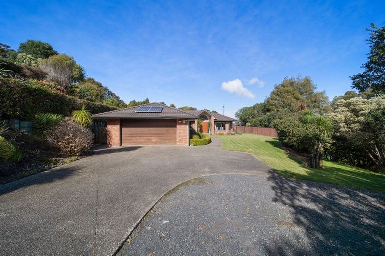 Photo of property in 11 Tanah Merah Drive, Papakura, 2110