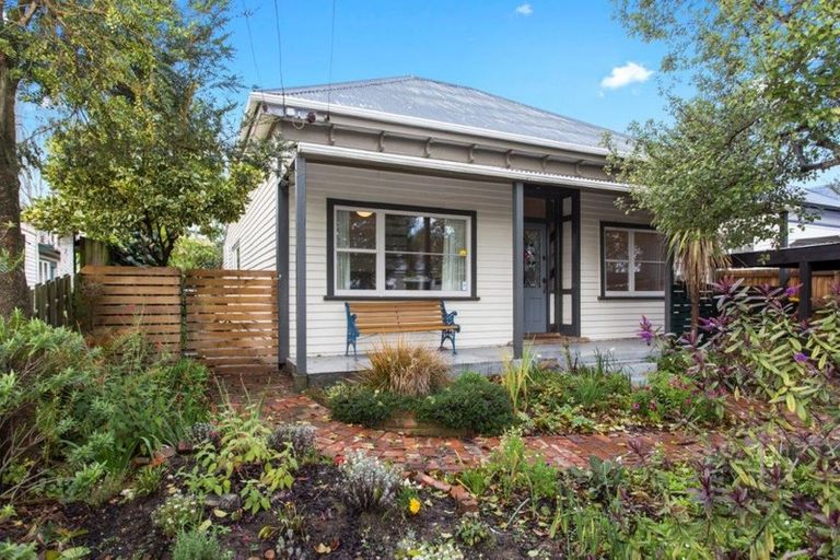 Photo of property in 24 Forbes Street, Sydenham, Christchurch, 8023