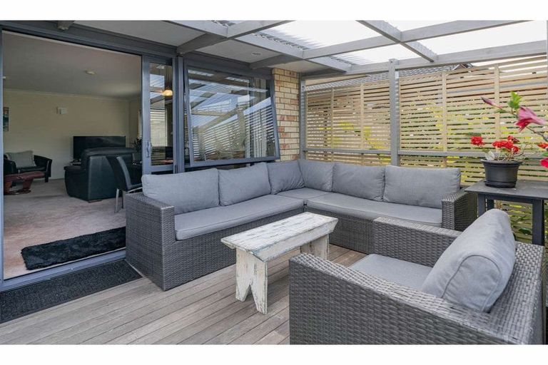 Photo of property in 17 Charlotte Kemp Drive, Kerikeri, 0230