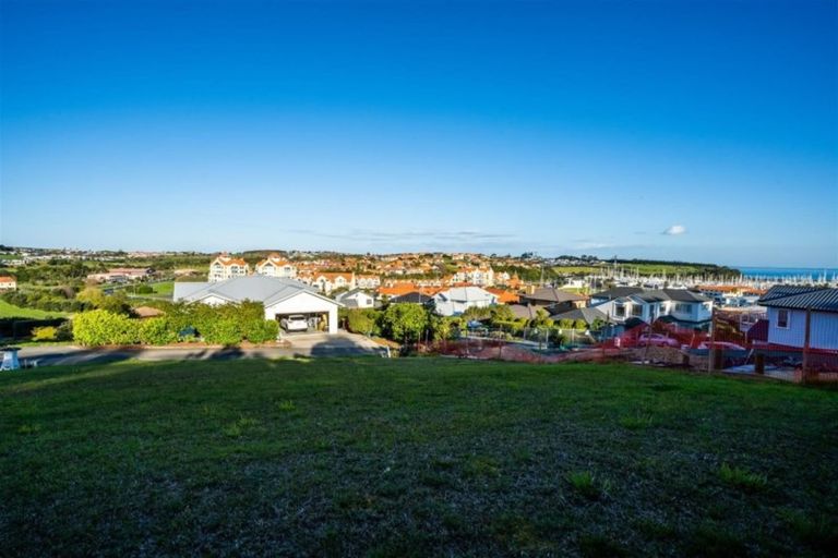 Photo of property in 23 Bella Vista Drive, Gulf Harbour, Whangaparaoa, 0930