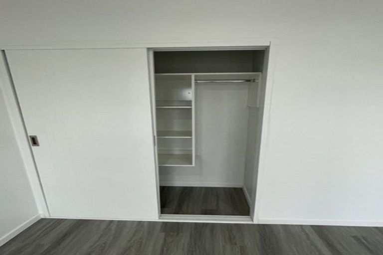 Photo of property in 9e Julian Place, Otara, Auckland, 2023