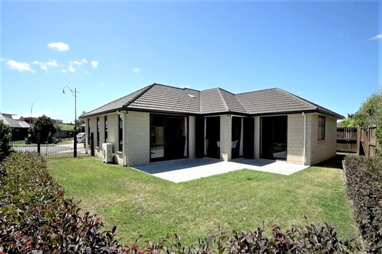 Photo of property in 8 Hemsby Place, Rototuna North, Hamilton, 3210