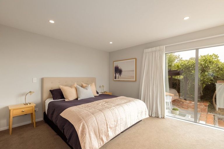 Photo of property in 74a Moncks Spur Road, Redcliffs, Christchurch, 8081