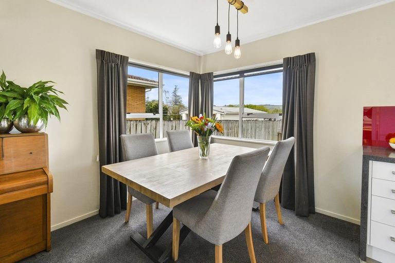 Photo of property in 6 Lorelei Place, Opaheke, Papakura, 2113