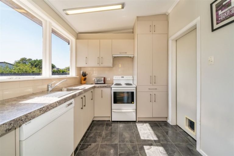 Photo of property in 3 Parera Grove, Heretaunga, Upper Hutt, 5018