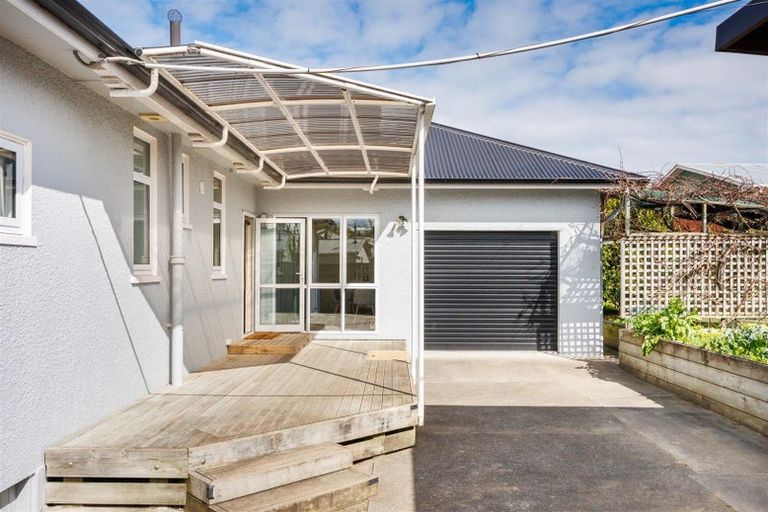 Photo of property in 10 William Street, Marton, 4710