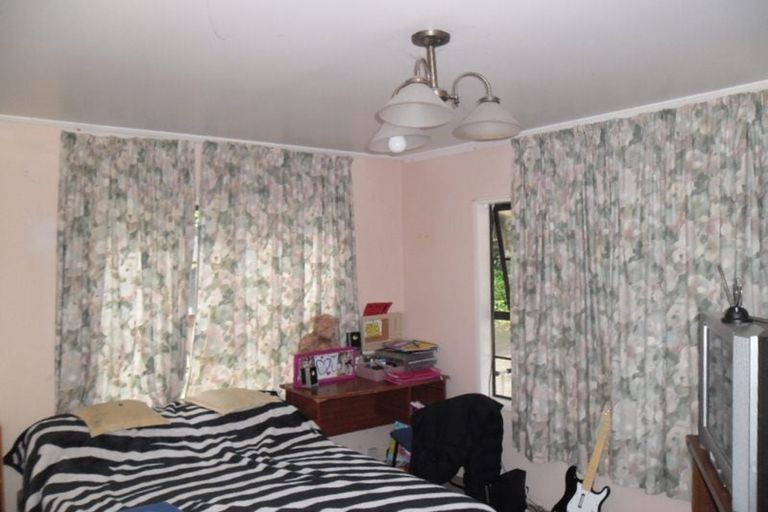 Photo of property in 19 Hiwihau Place, Glenfield, Auckland, 0629