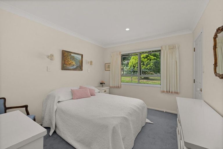 Photo of property in 105 Yorke Road, Haruru, 0204