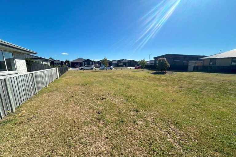 Photo of property in 12 Navy Lane, Papamoa, 3118