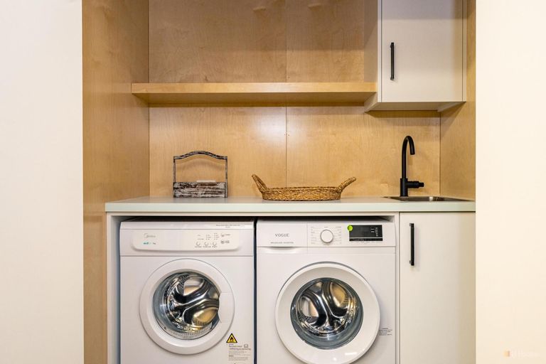 Photo of property in 1 Hislop Street, Geraldine, 7930