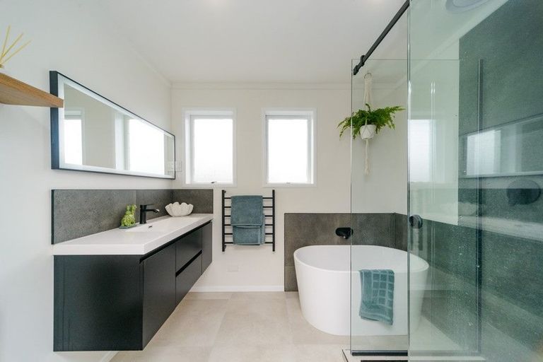 Photo of property in 73 Havelock Avenue, Westbrook, Palmerston North, 4412