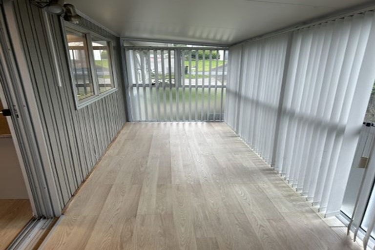 Photo of property in 29 Meadowvale Avenue, Forrest Hill, Auckland, 0620