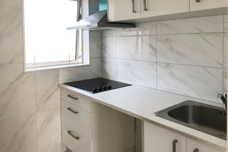 Photo of property in 7 Sheralee Place, Bucklands Beach, Auckland, 2014
