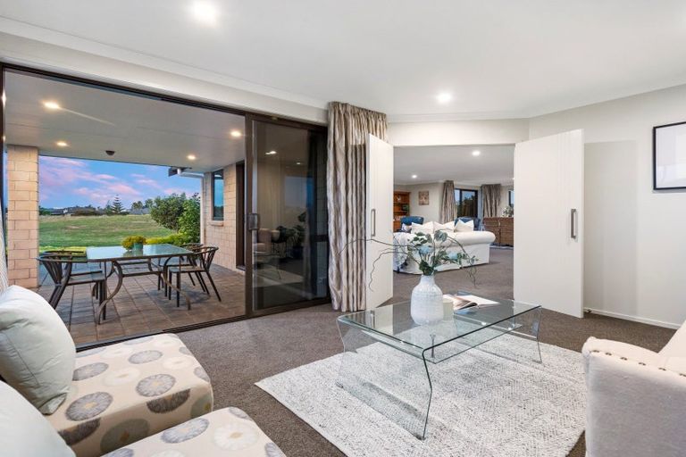 Photo of property in 61 Montia Close, Papamoa Beach, Papamoa, 3118