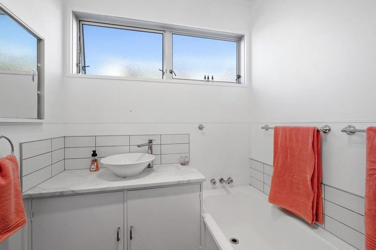 Photo of property in 36 Park Lane, Waitara, 4320