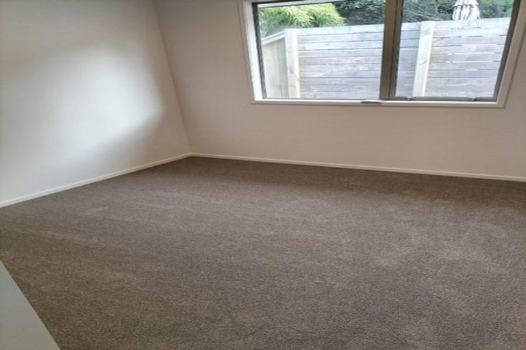 Photo of property in 137/2b Seaview Road, Westown, New Plymouth, 4310