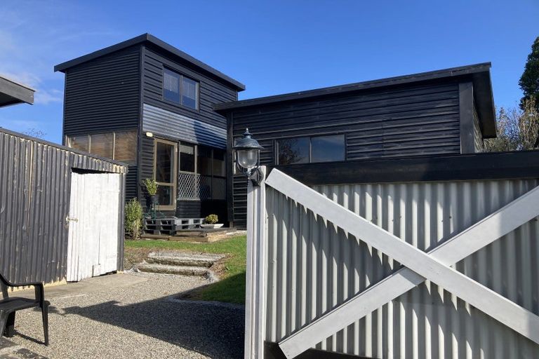 Photo of property in 3 Whakapaki Street, Urenui, 4375