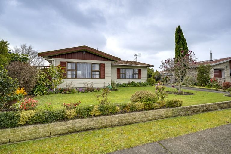 Photo of property in 58 Spriggs Crescent, Greenmeadows, Napier, 4112