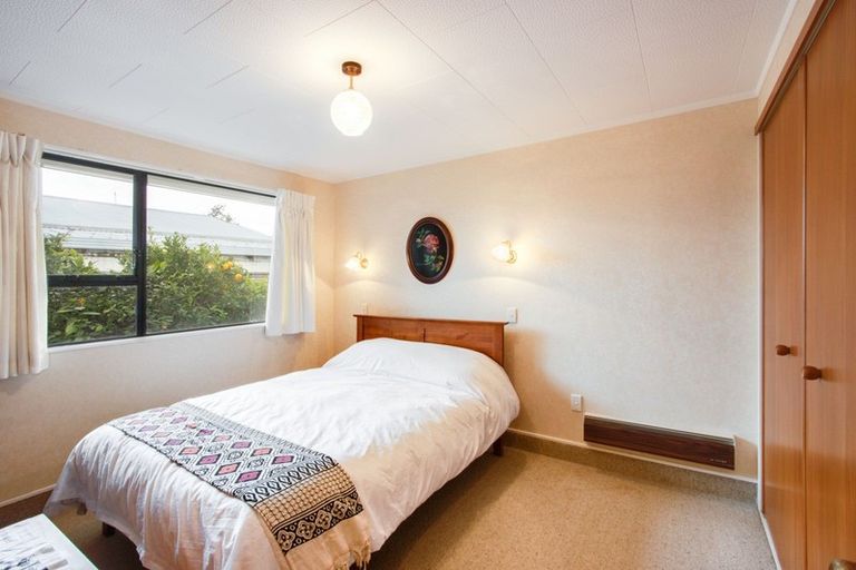 Photo of property in 1/911 Queen Street East, Parkvale, Hastings, 4122