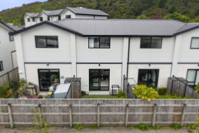 Photo of property in 5/4 Johnston Grove, Taita, Lower Hutt, 5011