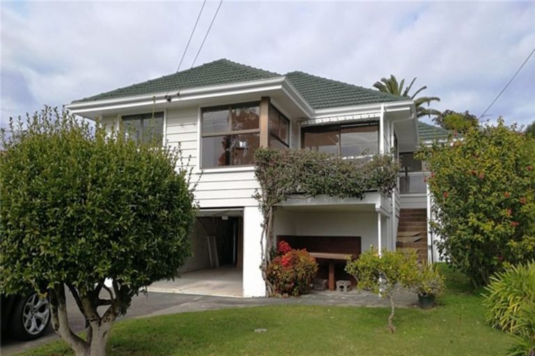 Photo of property in 4 Gregory Place, Mount Roskill, Auckland, 1041