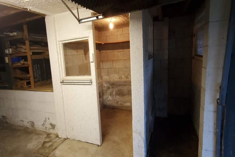 Photo of property in 10 Larne Avenue, Pakuranga Heights, Auckland, 2010