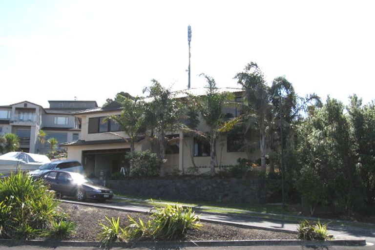 Photo of property in 81 Penguin Drive, Murrays Bay, Auckland, 0630