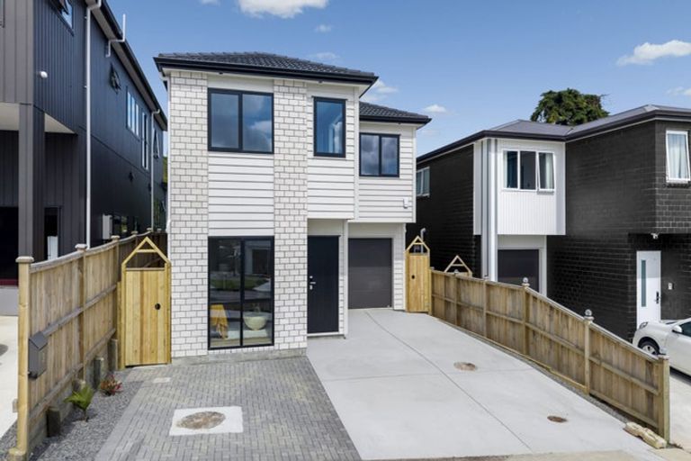 Photo of property in 3 Ripa Street, Flat Bush, Auckland, 2019