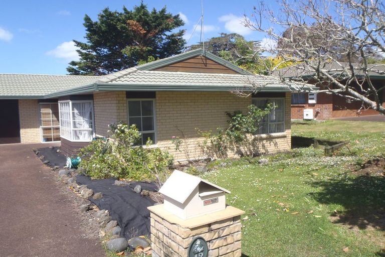 Photo of property in 42 Princeton Parade, Albany, Auckland, 0632