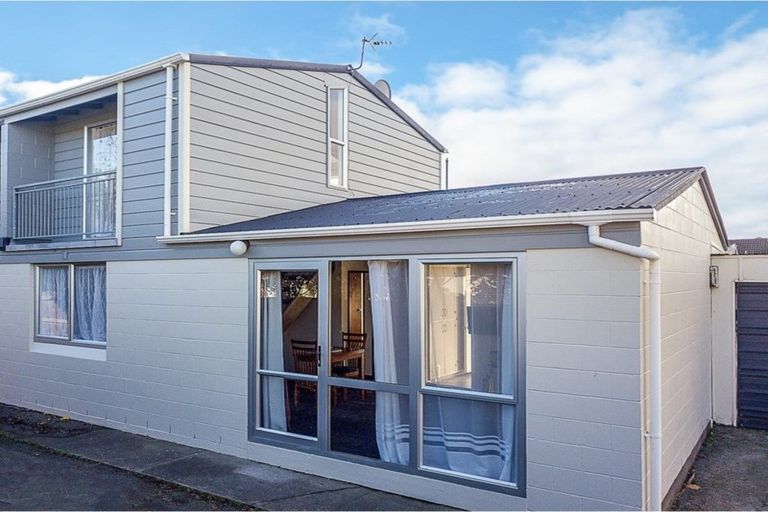Photo of property in 2/106 Sparks Road, Hoon Hay, Christchurch, 8025