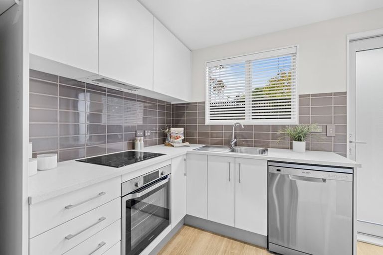 Photo of property in 3/138 North Avon Road, Richmond, Christchurch, 8013